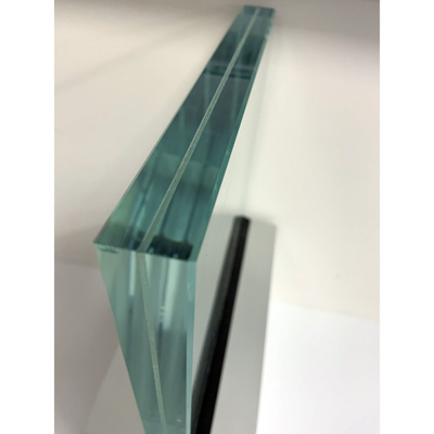 Hoja de vidrio laminado llano pulida e inquebrantable con capas laminadas templadas PVB Sgp