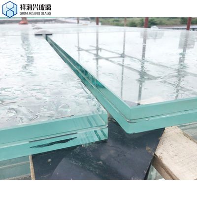 Vidrio de construcción laminado de seguridad para superficies planas duradero y seguro