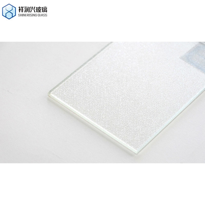 Vidrio reflector certificado SGS para ventanas de ducha templadas con diseño de patrones