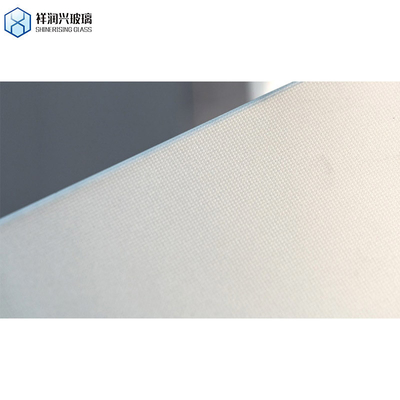 Vidrio con patrón de ámbar transparente 6 mm alambre Qingdao alambre de vidrio para la construcción de edificios