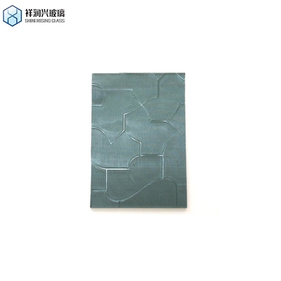 Pared divisoria de vidrio laminado personalizada con logotipo y patrones filmados