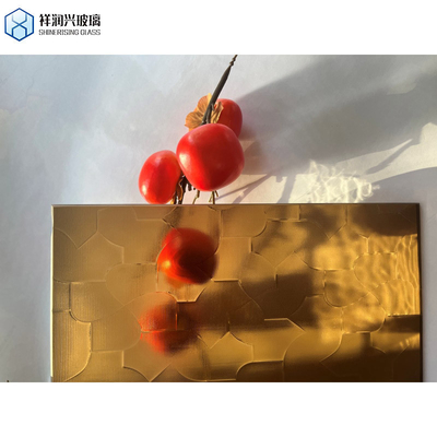 Capas Demanda 3mm 3.5mm 4mm 5mm 6mm Bronce Karatachi Puzzle con figuras con patrones de vidrio SGS