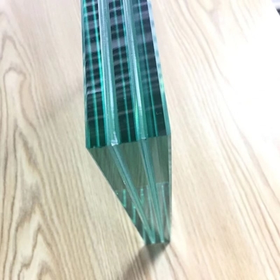 Puerta de vidrio de borde pulido plano con patrón de refracción translúcida para la aprobación CE en Changhong