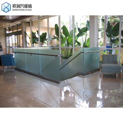 Panel de vidrio templado plano de espesor de 0,2-10 mm personalizado con borde pulido plano