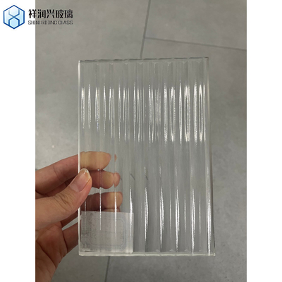 4 mm Moru Flora Millenium Wave Diamante Cubo de agua de lluvia de bajo hierro Calidad templada Vidrio con patrón para ventana