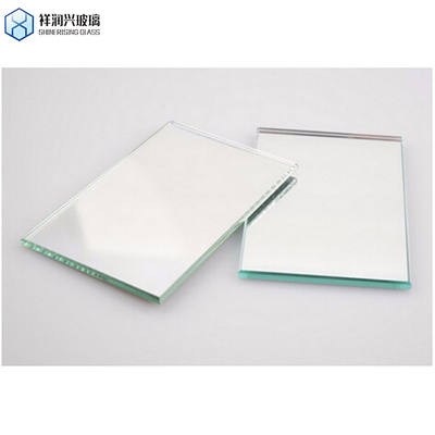 Vidrio de espejo de aluminio de pared plana en vidrio de hoja de acabado plateado con bordes planos pulidos