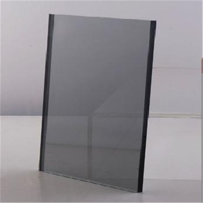 Petición personalizada de vidrio flotante templado de humo gris claro gris teñido para construcción