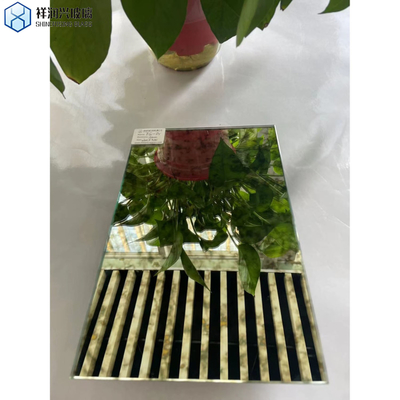 Rectángulo de aluminio de acabado plateado LED iluminación inteligente Espejo de pared de aumento para espejo de vidrio