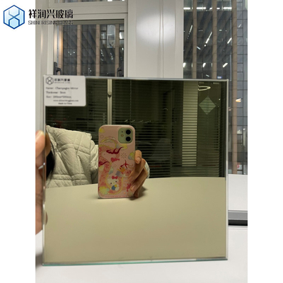 Solicitud personalizada de decoración de pared de espejo de vidrio de múltiples capas con efecto de extensión infinita