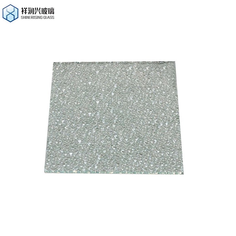 Producción de vidrio con patrones mediante pigmentos especiales directamente incrustados en el vidrio