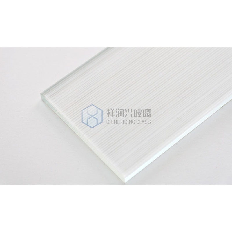6 mm de vidrio con patrón triprísmico Transforma tus instalaciones de ocio