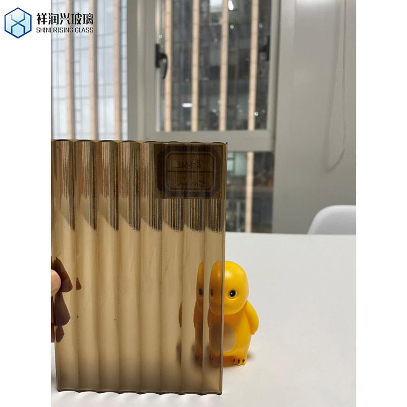 Vidrio de titanio dorado para estructuras decorativas 1830*1220-1500*2000-1830*2440-2134*2440